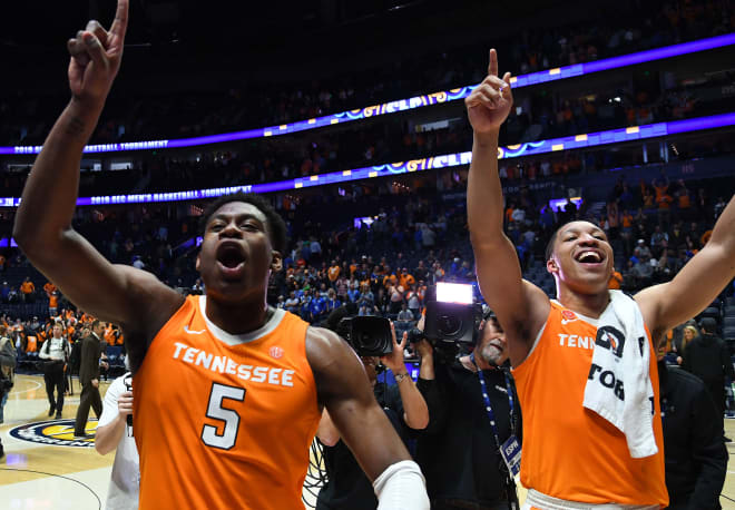 Admiral Schofield (left) and Grant Williams (right) helped earn Tennessee a No. 1 ranking in 2019.