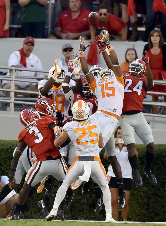 Listen to Vols radio's call of Jauan Jennings' incredible catch