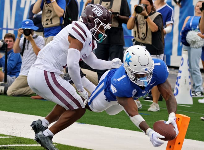 Kentucky running back Ray Davis scored on a 24-yard touchdown pass from Devin Leary to cap the Wildcats' 28-17 win over the Colonels on Saturday at Kroger Field.