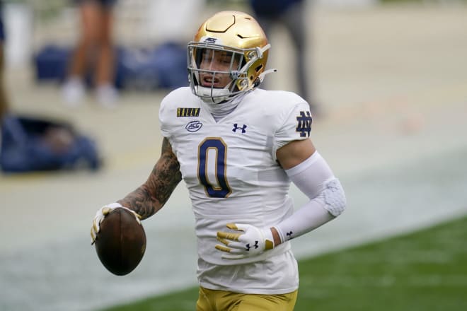 Notre Dame Fighting Irish football senior wide receiver Braden Lenzy