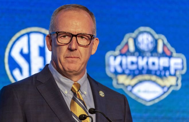 Greg Sankey and SEC presidents need to trust THEIR experts.