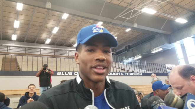 Ochai Agbaji verbally committed to Kansas on Thursday