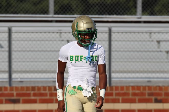 KJ Bolden in warm ups before first scrimmage of 2021