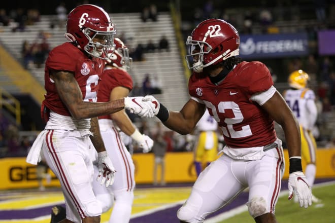 ALABAMA CRIMSON TIDE MAC JONES NAJEE HARRIS AND DEVONTA SMITH