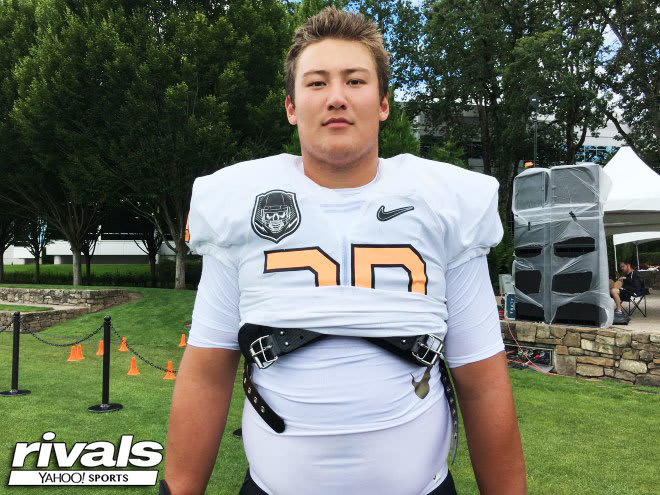 Graham (Wash.) Kapowsin 2017 five-star offensive tackle Foster Sarell headlines this weekend's visitors lists.
