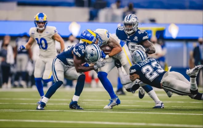 Tyler Higbee picked up some key grabs in the Rams win over the Cowboys (Photo: therams.com)