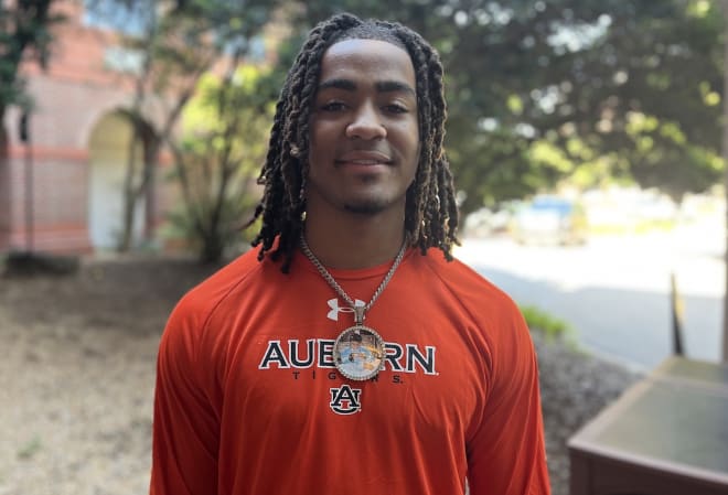 Jakaleb Faulk officially visited Auburn over the weekend.