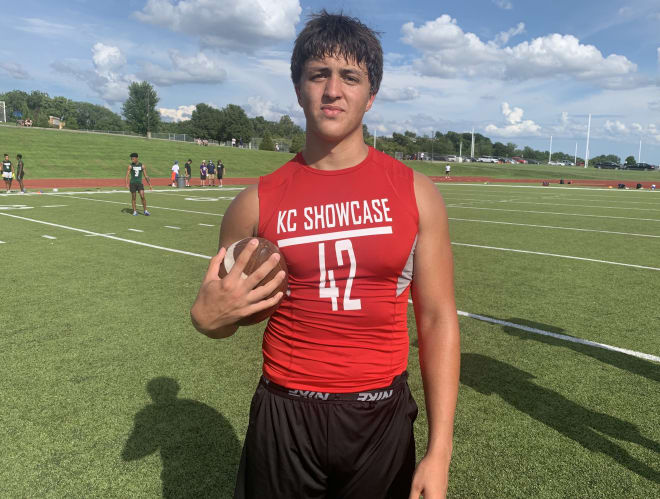 Class of 2022 defensive end Caden Crawford has committed to the Iowa Hawkeyes.