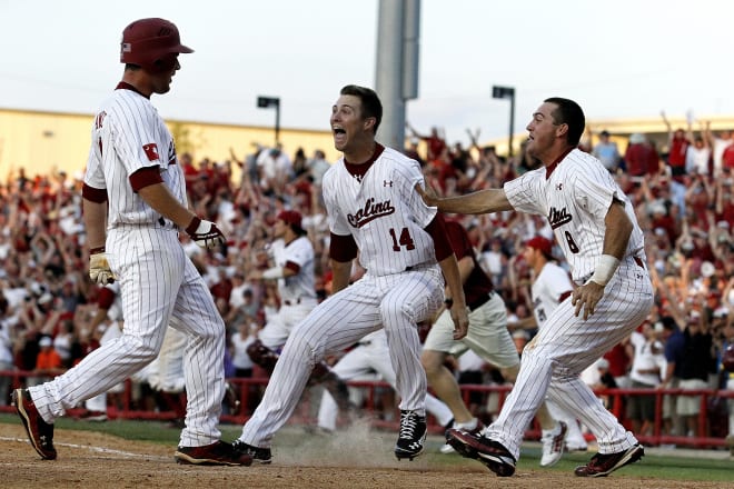 South Carolina wins 2010 CWS on Whit Merrifield walk-off hit 