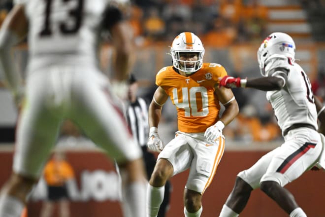 Tennessee linebacker Kalib Perry (40) plays against Ball State during an NCAA football game on Thursday, Sept. 1, 2022, in Knoxville, Tenn.