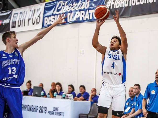 Emanuel Sharp (#4) while playing for the Israeli national team U16