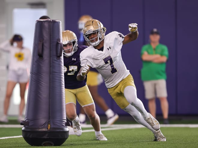 Notre Dame sophomore Jaden Mickey (7) has earned the No. 3 cornerback role for the Irish.