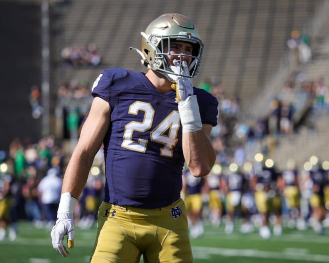 Jack Kiser began his fifth season at Notre Dame on Saturday. In the Irish's victory against Navy, the linebacker tallied a team-high eight total tackles.