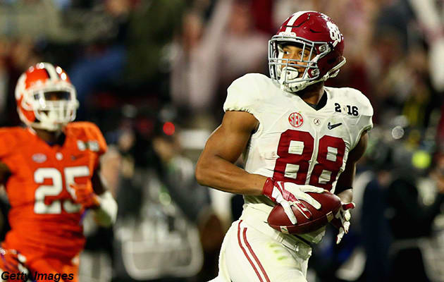 After turning heads at the Senior Bowl, former Alabama tight end O.J. Howard is projected to be a first-round pick in the NFL Draft.