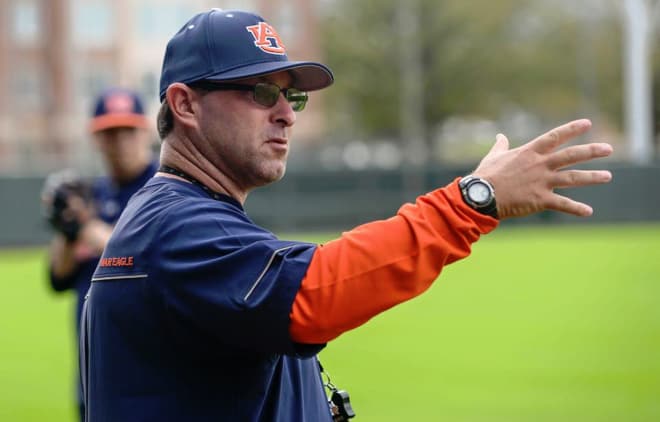 Thompson has been an assistant in the SEC for 13 years including three at Auburn.