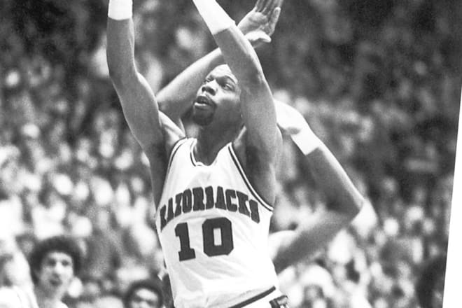 Ron Brewer Sr. averaged 15.8 points and 3.3 rebounds per game in his Arkansas career.