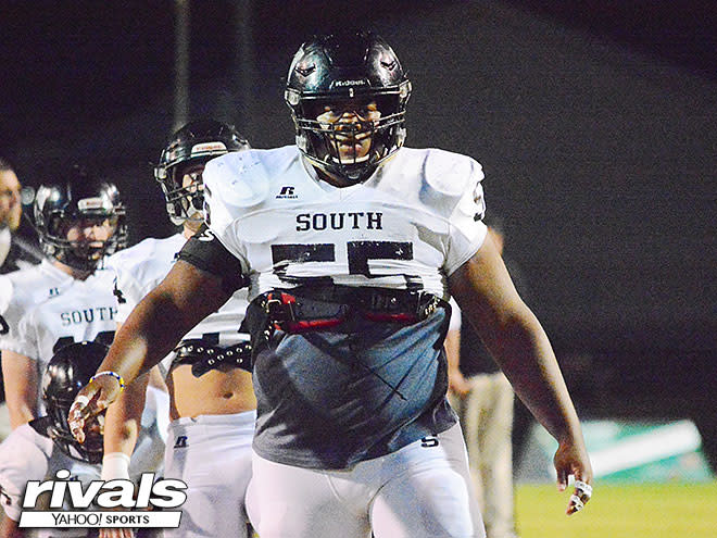 Notre Dame 2019 defensive tackle Jacob Lacey and Bowling Green (Ky.) South Warren avenged a regular-season loss to advance to the semifinals of the Kentucky Class 5A playoffs.