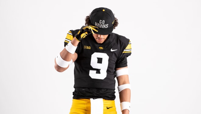 Class of 2023 linebacker Nigel Glover has a new offer from the Iowa Hawkeyes.
