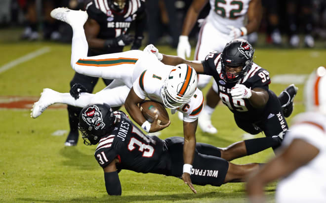 NC State Wolfpack football linebacker Vi Jones 