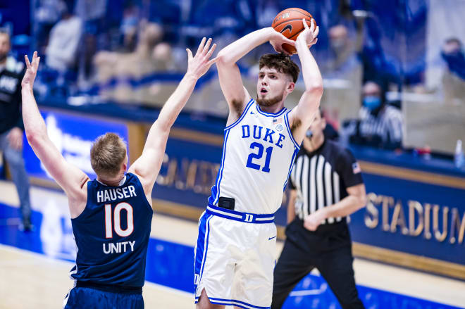 Matthew Hurt scored 22 points on 8-of-13 shooting.