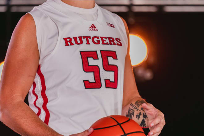 Men's Basketball Reveals New Jerseys