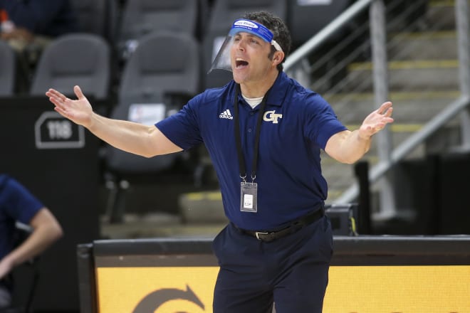 Pastner during the game in State Farm Arena against Kentucky 