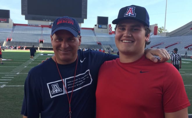 Oregon-based lineman Cody Shear picked up an offer from Arizona on an unofficial visit Monday