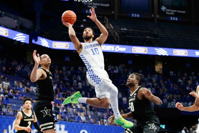 Davion Mintz drove to the basket in last season's matchup with Vanderbilt at Rupp Arena.