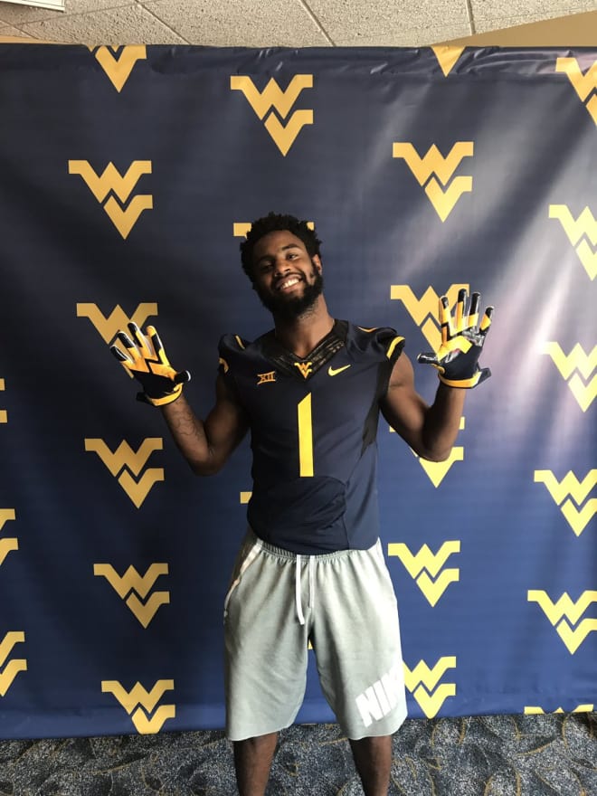Simmons will transfer to West Virginia. 