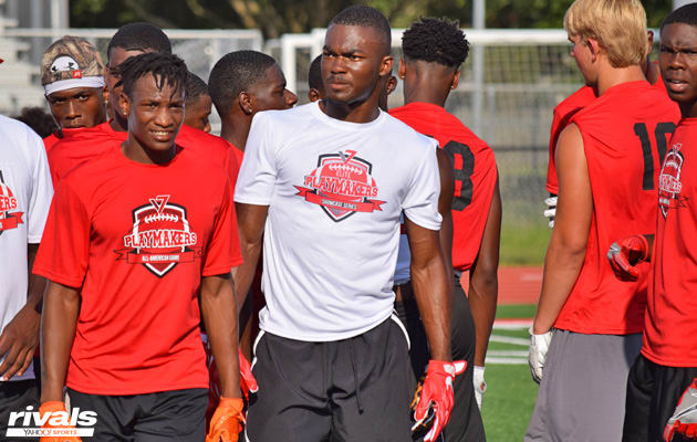 Jalen Preston (center) at the Mike Vick V7 Playmakers Showcase on July 9
