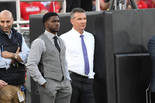 Fans chanted at both Bush and Meyer for different reasons. A "Reggie, Reggie, Reggie" chant also broke out during the game, and some members of USC's staff came over to greet him pregame.