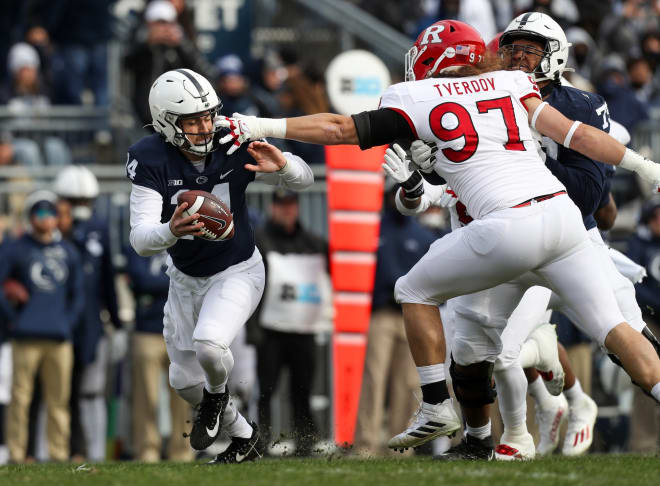 Rutgers DE Mike Tverdov (97)