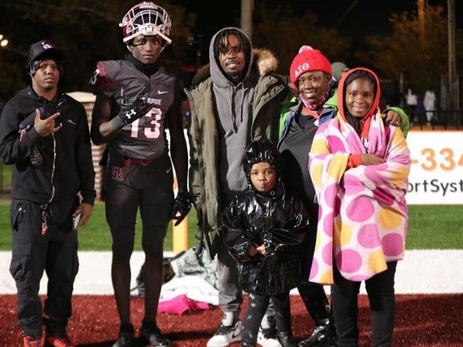 Brandon Heyward with his family (Photo courtesy of Brandon Heyward)