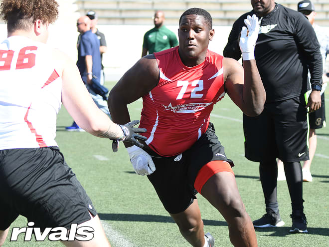 2024 Rivals100 four-star Santa Ana Ca.) defensive tackle Aydin Breland was at Tennessee for the Vols' "865Live" event. 