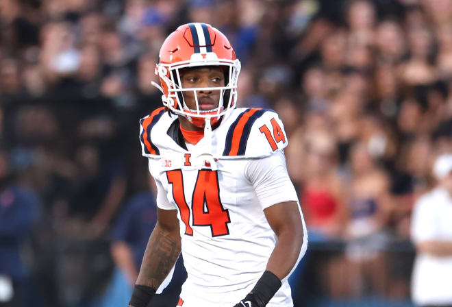 Illinois Fighting Illini defensive back Xavier Scott (14) in the first quarter of a college football game between the Illinois Fighting Illini and Kansas Jayhawks on Sep 8, 2023 at David Booth memorial Stadium in Lawrence, KS. 