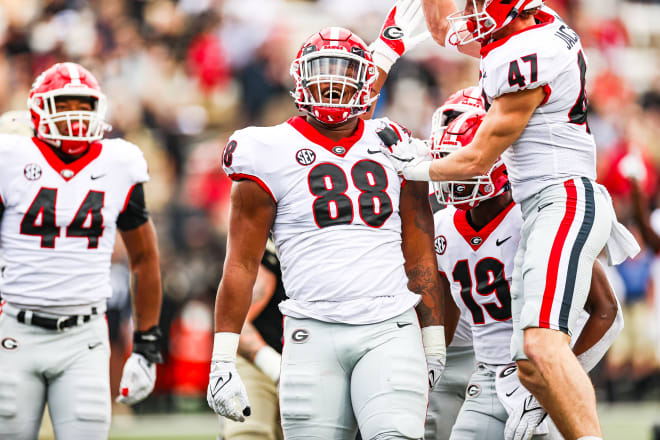 Jalen Carter celebrates after a defensive play against Vanderbilt. (Tony Walsh/UGA Sports Communications)