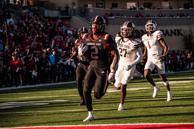 Ja'Quez Cross racked up 320 all purpose yards and 4 touchdowns against Texas State.