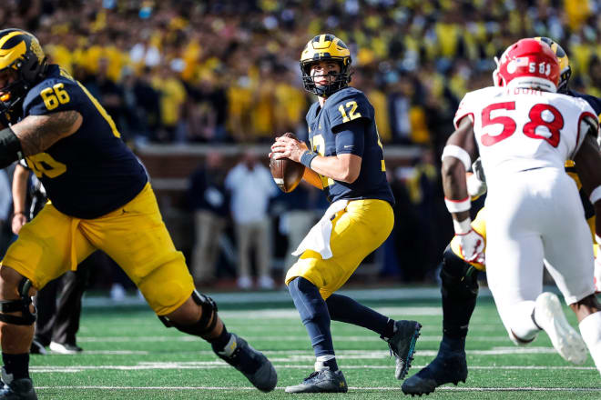 Michigan Wolverines football quarterback Cade McNamara