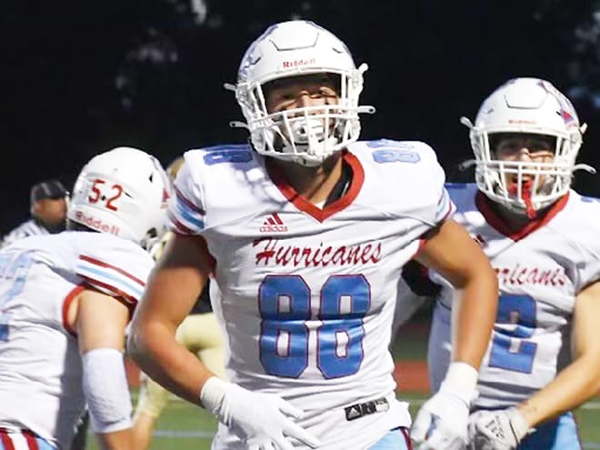 Arkansas tight end target Christian Bentancur in action for his Marian Central Catholic (Ill.) Hurricanes