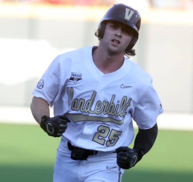 Chris Maldonado: Vanderbilt baseball infielder in photos