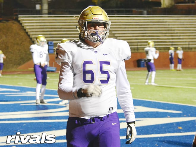 Patrick Kutas (2022) and Tennessee coach Josh Heupel are in contact. 