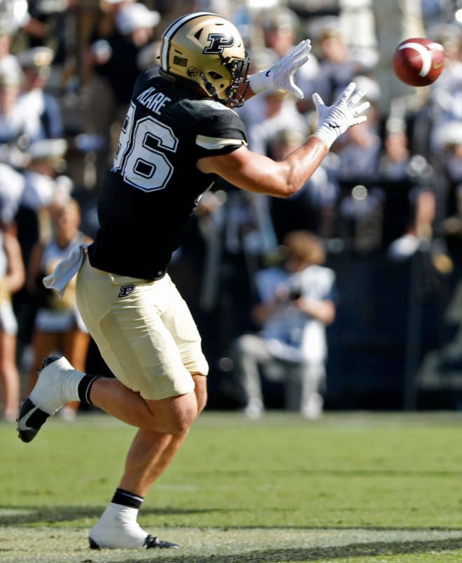 Purdue Boilermakers tight end Max Klare (86) catches a pass during the NCAA football game against the Illinois Fighting Illini, Saturday, Sept. 30, 2023, at Ross-Ade Stadium in West Lafayette, Ind. Purdue Boilermakers won 44-19. © Alex Martin/Journal and Courier / USA TODAY NETWORK