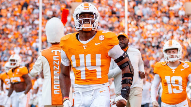 Tennessee linebacker Elijah Herring. Photo | Tennessee Athletics. 