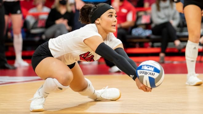 Nebraska defensive specialist Keonilei Akana