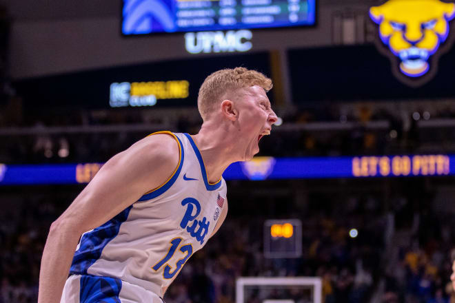 Aidan Fisch celebrates scoring a basket against Syracuse. (Photo: Hannah Wilson, Panther-Lair.com)