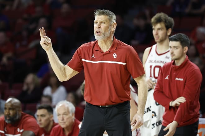 Oklahoma head coach Porter Moser