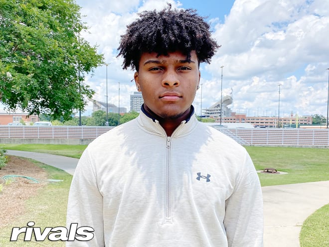 2023 four-star linebacker Jaiden Ausberry has Notre Dame as one of his finalists upon his commitment. 