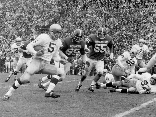 Former Notre Dame quarterback Terry Hanratty