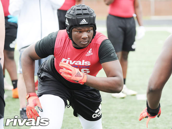 Wagener-Salley three-star defensive end Elijah Davis discusses his new offer from East Carolina.