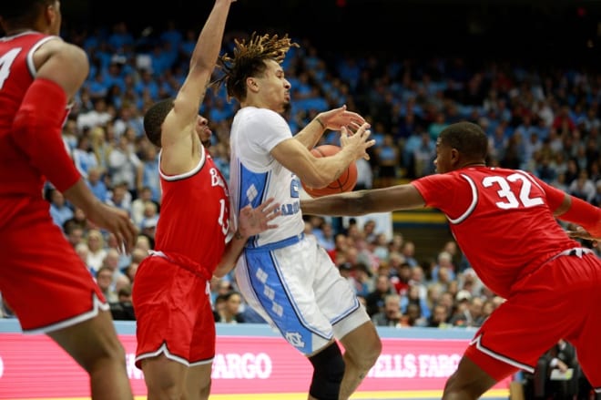 Cole Anthony and the Tar Heels are having a hard time scoring as UNC usually does.